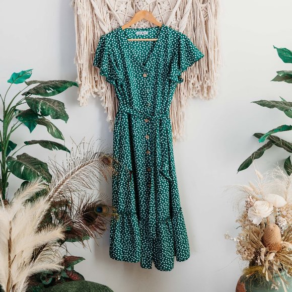 minx & moss Dresses & Skirts - MINX & MOSS midi dress